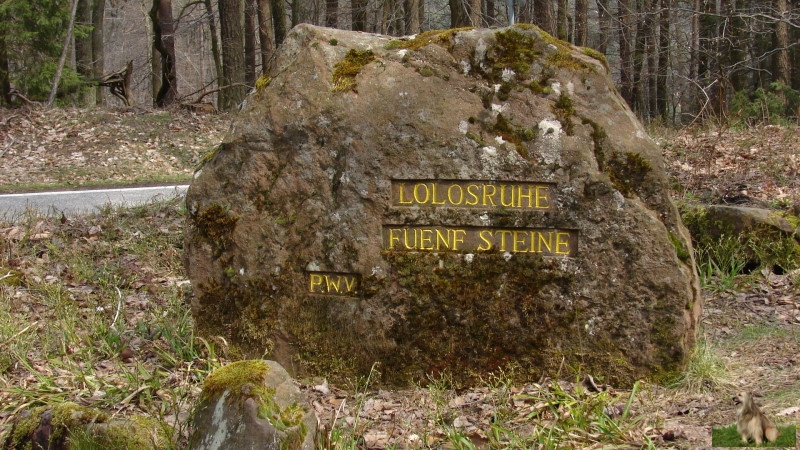 Ritterstein Nr. 238-2 Lolosruhe - Fünf Steine.JPG - Ritterstein Nr.238 Lolosruhe - Fünf Steine